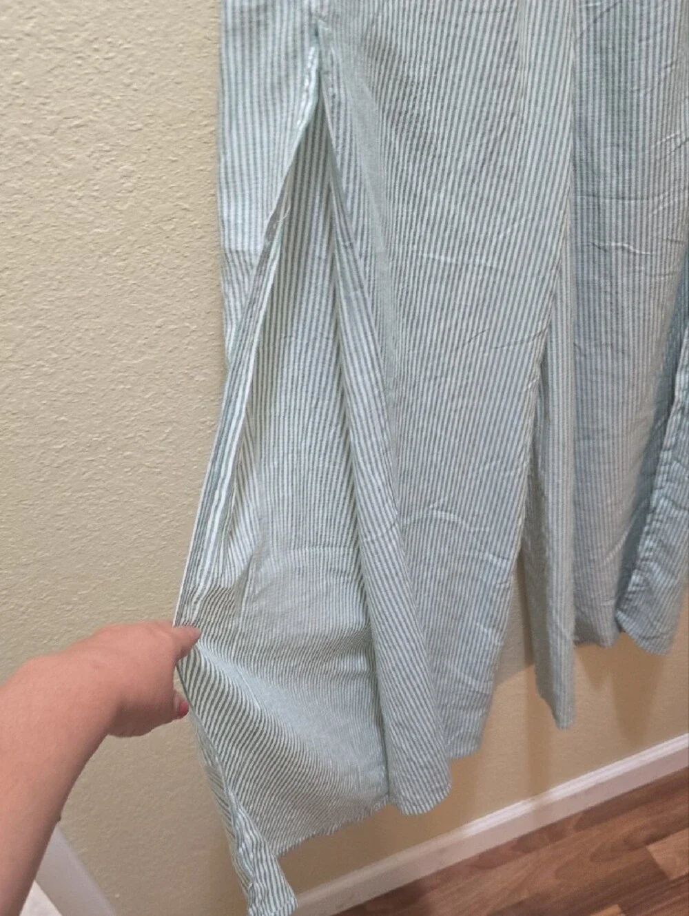 Onia Sage Green & White Stripped Beach Coverup Pants Like New - Picture 3 of 3